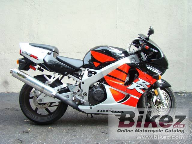 Big  cbr 900 rr picture and wallpaper from Bikez.com